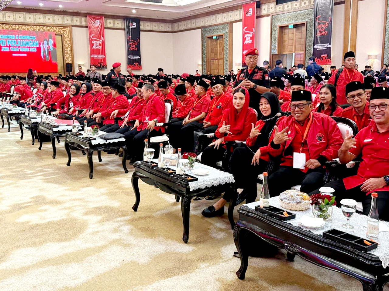 KOMPAK: Kader PDI Perjuangan berkumpul dalam satu kegiatan.