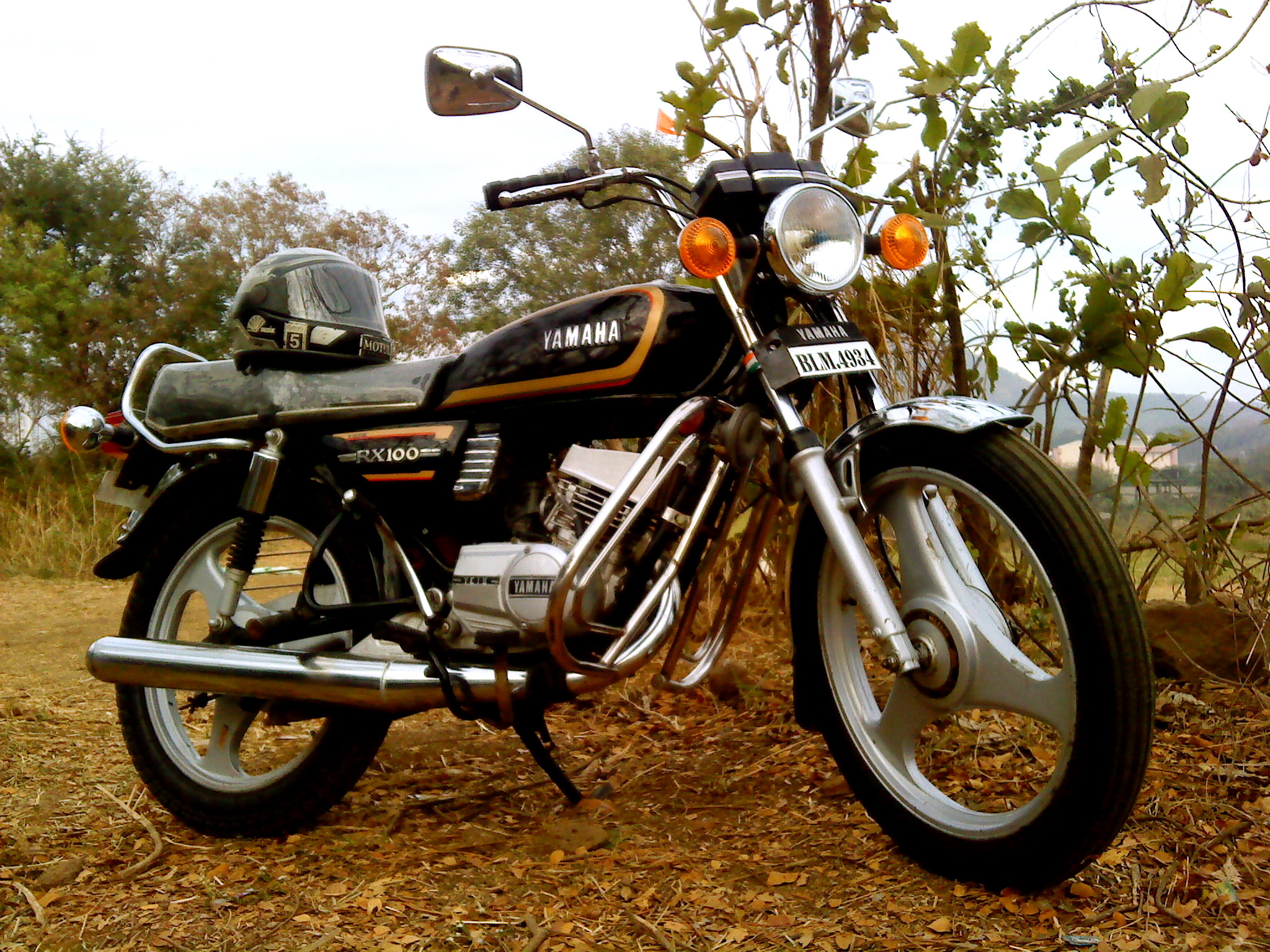 RX 100