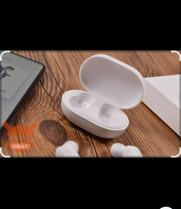 Salah satu peningkatan paling terasa adalah munculnya popup animasi AirPods saat perangkat terhubung.