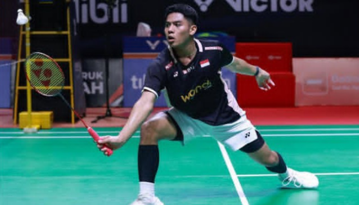 TALENTA MUDA: Pebulu tangkis Moh. Zaki Ubaidillah bertanding dalam kejuaraan Daihatsu Indonesia Master 2026 di Jakarta, Kamis (22/1).