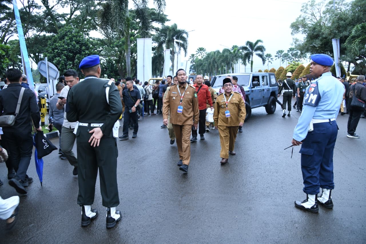 ANTUSIAS: Bupati Sumenep didampingi Wabup KH Imam Hasyim menghadiri rakornas dengan pemerintah pusat di Sentul International Convention Centre (SICC), Bogor, Jawa Barat, Senin (2/2)