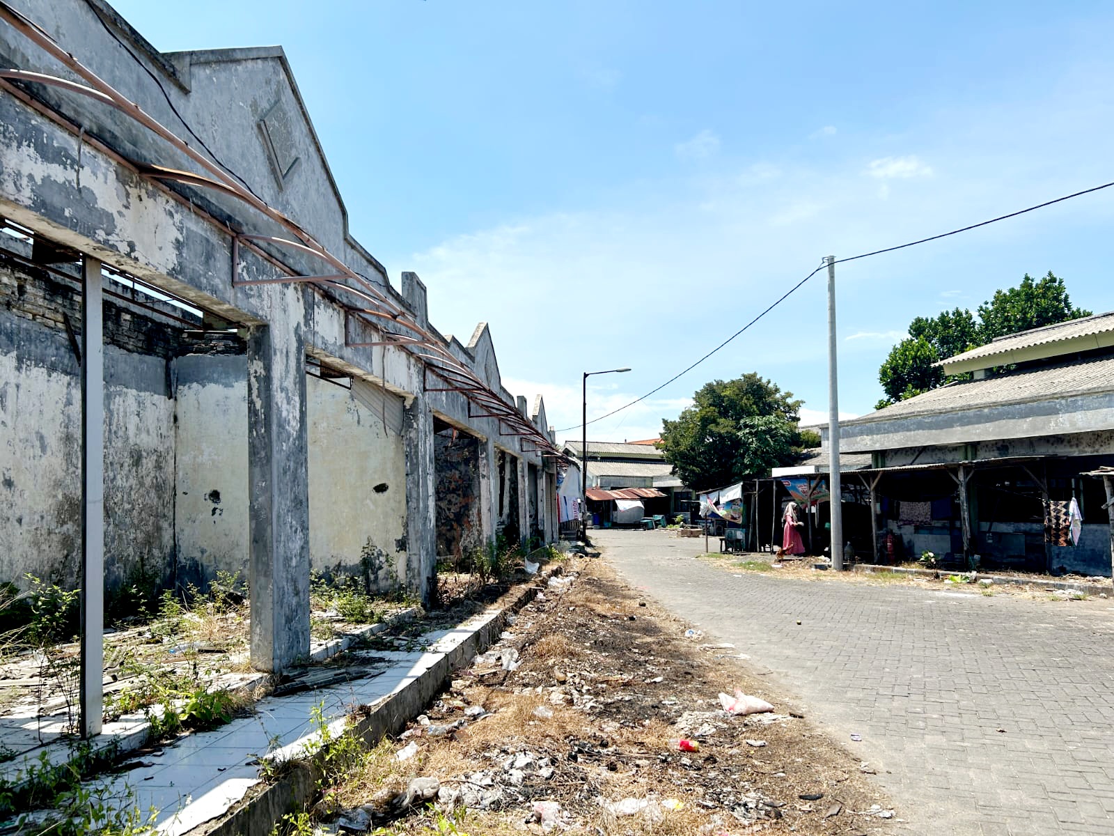 TAK TERAWAT: Kondisi fasilitas di Pasar Ki Lemah Duwur (KLD) Bangkalan Rabu (4/2). (VIVIN AGUSTIN HARTONO/JPRM)