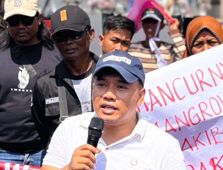 BERPENDAPAT: Pembina Formasi Pamekasan Iklal Iljas Husain.