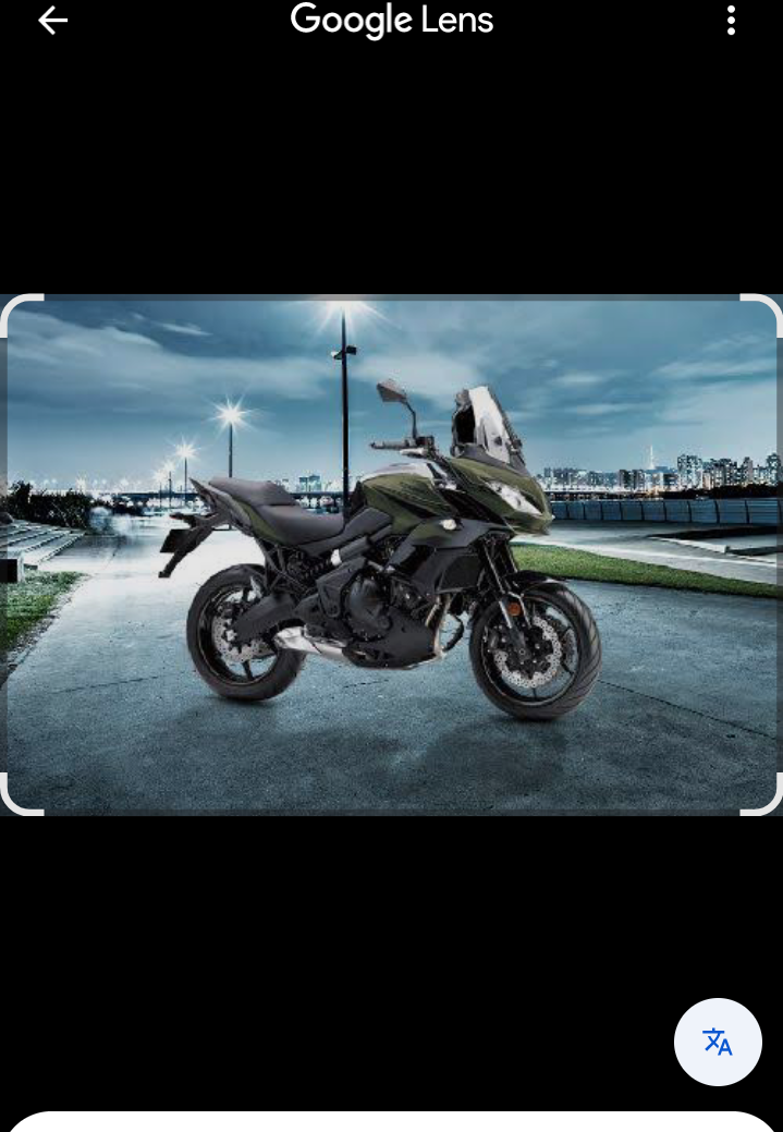 Sebagai motor touring, Versys 650 2026 menawarkan posisi duduk tegak dan santai.