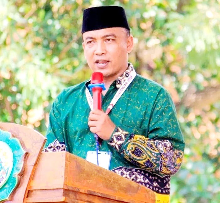 BERKHIDMAT: Ketua PCNU Pamekasan KH Muchlis Nasir saat mengikuti konfercab di Ponpes Bustanul Ulum Sumber Anom, Minggu (15/2). (INSTAGRAM MEDIA NU PAMEKASAN)