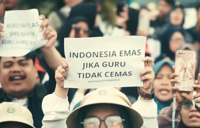 mengapa kesejahteraan guru yang mendidik mereka belum menjadi prioritas yang sama kuatnya?. (tangkapan layar youtube)