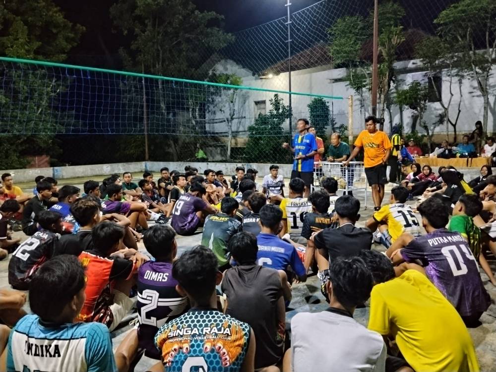 FOKUS: Sejumlah atlet saat mengikuti proses seleksi di Sumenep.