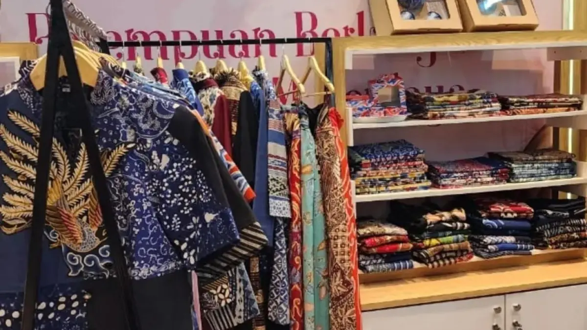 BERNILAI TINGGI: Batik hasil binaan BRI sudah tembus pasar internasional.