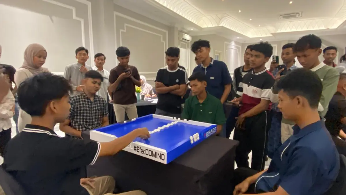 POTENSIAL: Siswa mengikuti sosialisasi aturan pertandingan domino di Jalan HOS Cokroaminoto, Rabu (11/3)