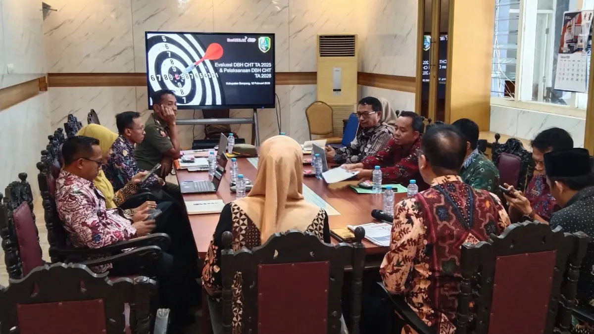 PROGRAM: Sejumlah perwakilan kepala OPD penerima DBHCHT saat rapat koordinasi di kantor Pemkab Sampang Kamis (12/2).