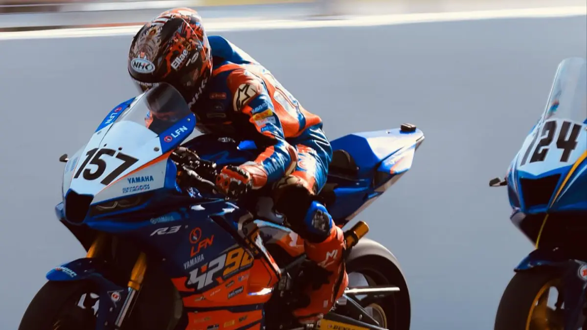 KEBANGGAAN SAMPANG: Robby Sakera menaiki kuda besinya pada balapan ARRC 2025 di Sirkuit Motegi, Jepang, Sabtu (12/7/2025).