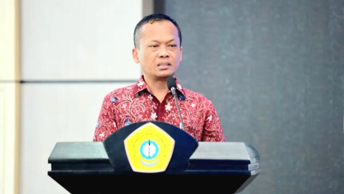 BERSAHAJA: Rektor UTM Prof. Safi menyampaikan sambutan dalam kegiatan kuliah umum, Rabu (8/4). (FH UTM UNTUK JPRM)