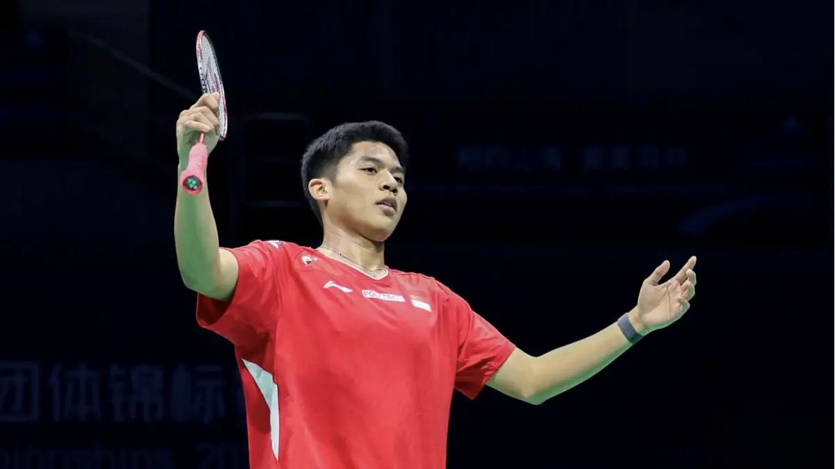KEBANGGAAN SAMPANG: Moh. Zaki Ubaidillah bertanding dalam kejuaraan Badminton Asia 2026 yang digelar di Tiongkok, Minggu (8/2).