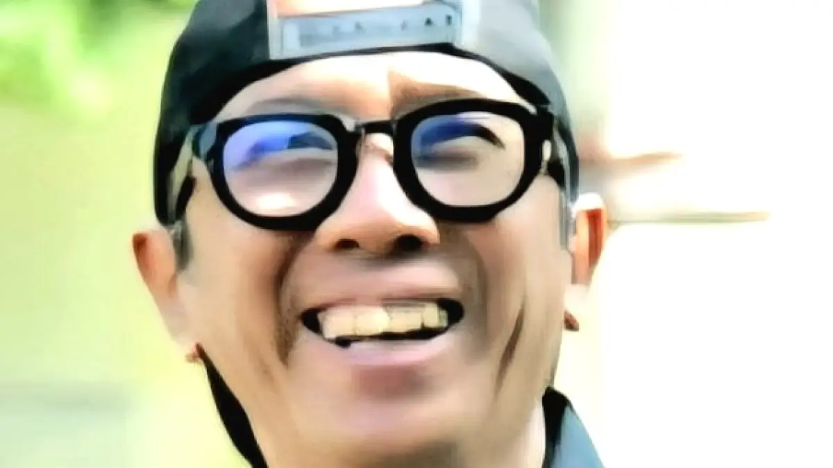 Ibnu Hajar, M.Pd., budayawan tinggal di Sumenep.