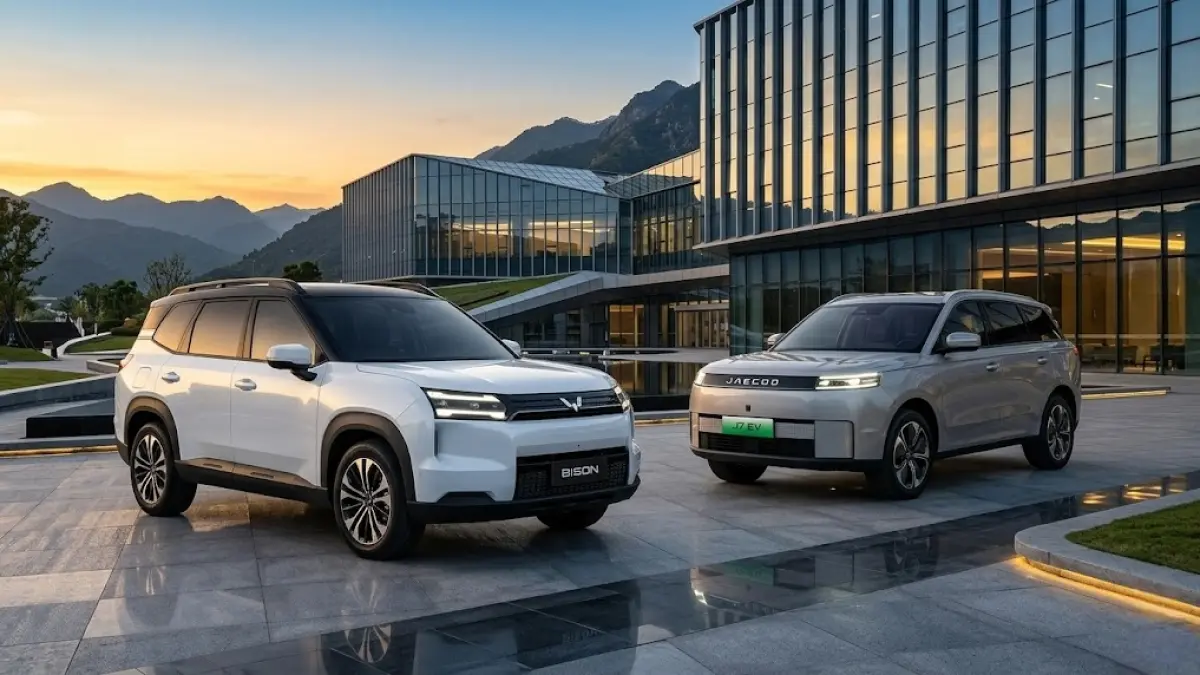 Jaecoo J5 EV Premium vs  Jaecoo J5 EV Premium