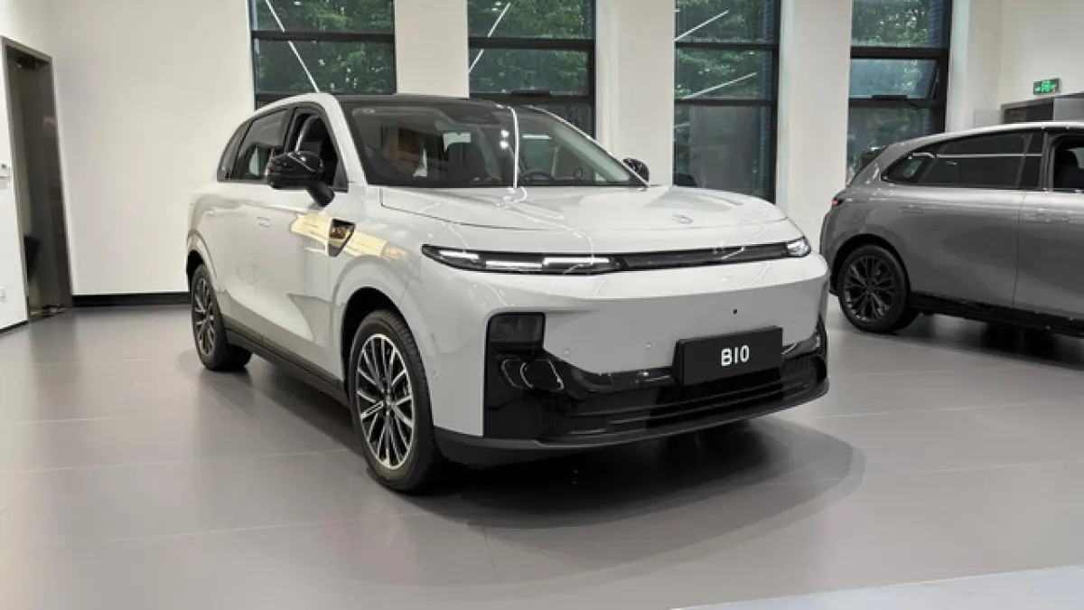 Leapmotor B10