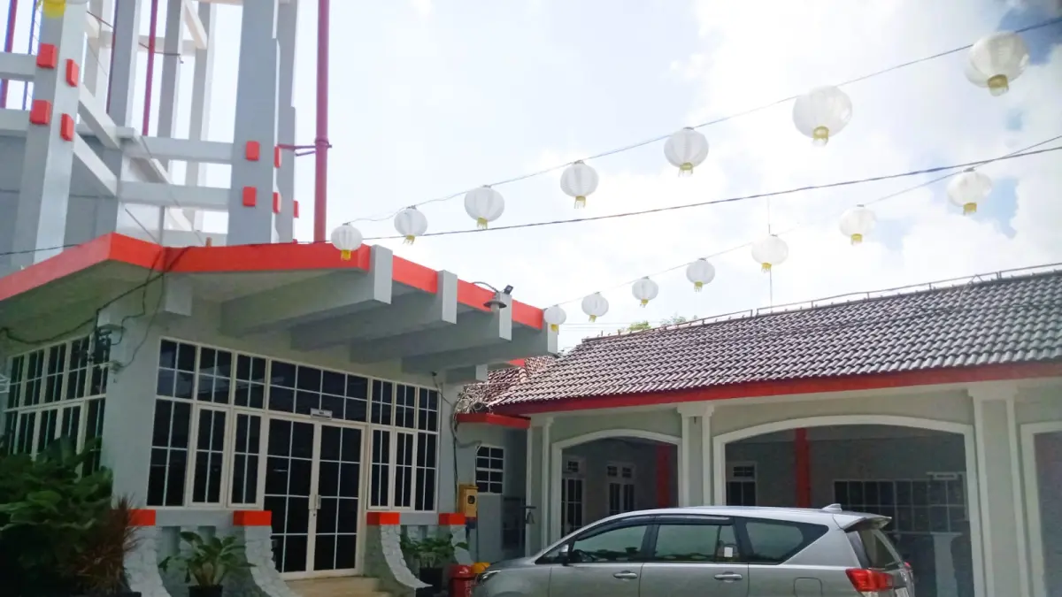 LENGANG: Kondisi kantor PUDAM Bangkalan tampak dari depan, Senin (11/5).