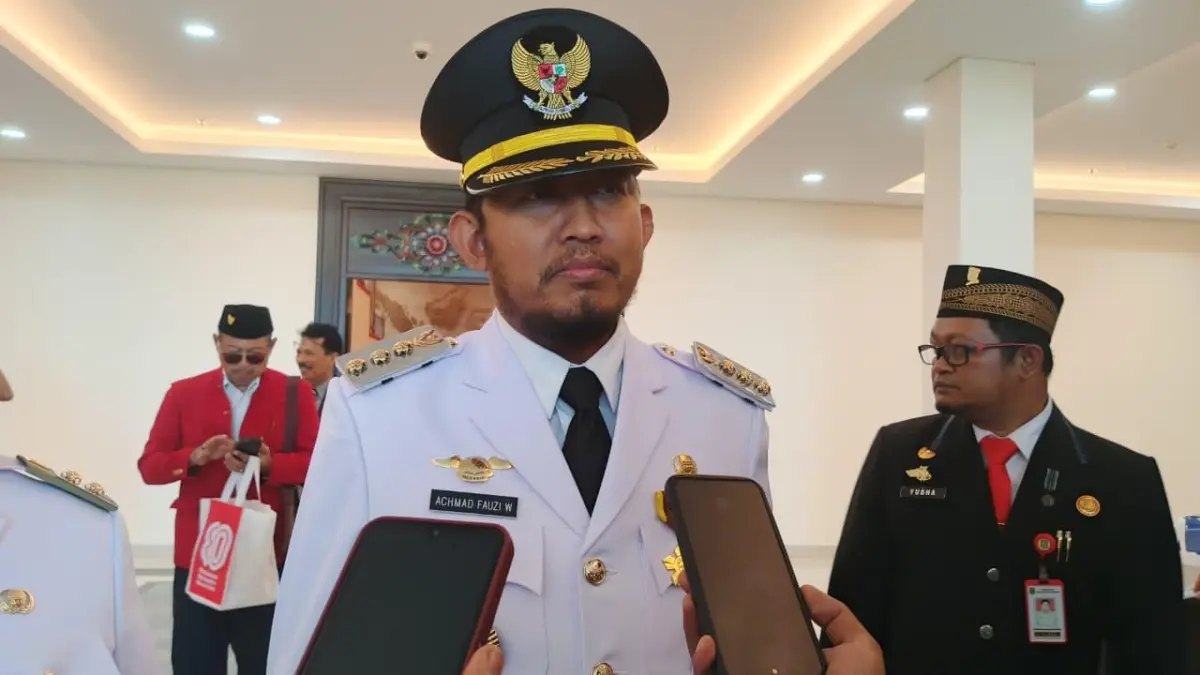 BERWIBAWA: Bupati Sumenep Achmad Fauzi Wongsojudo.