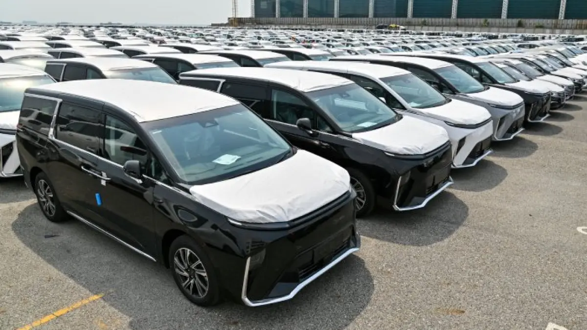 Maxus Mifa 9