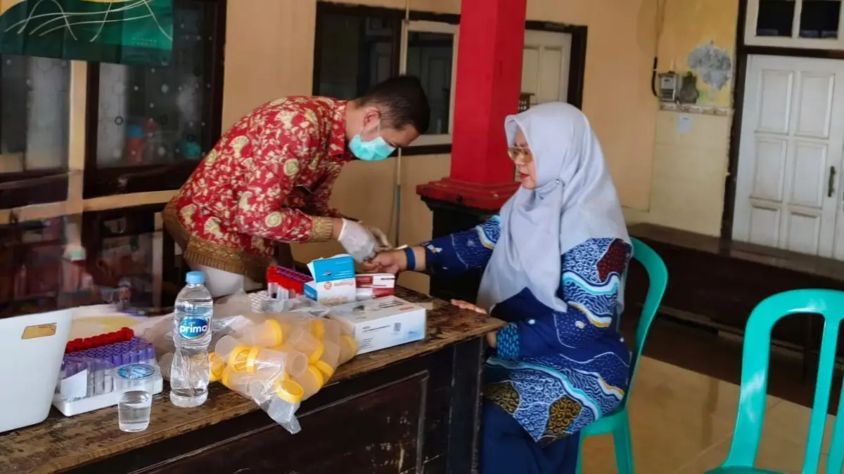 DAPAT MANFAAT: Salah satu ASN yang mengikuti program Prolanis di Kecamatan Kalianget, Sumenep.