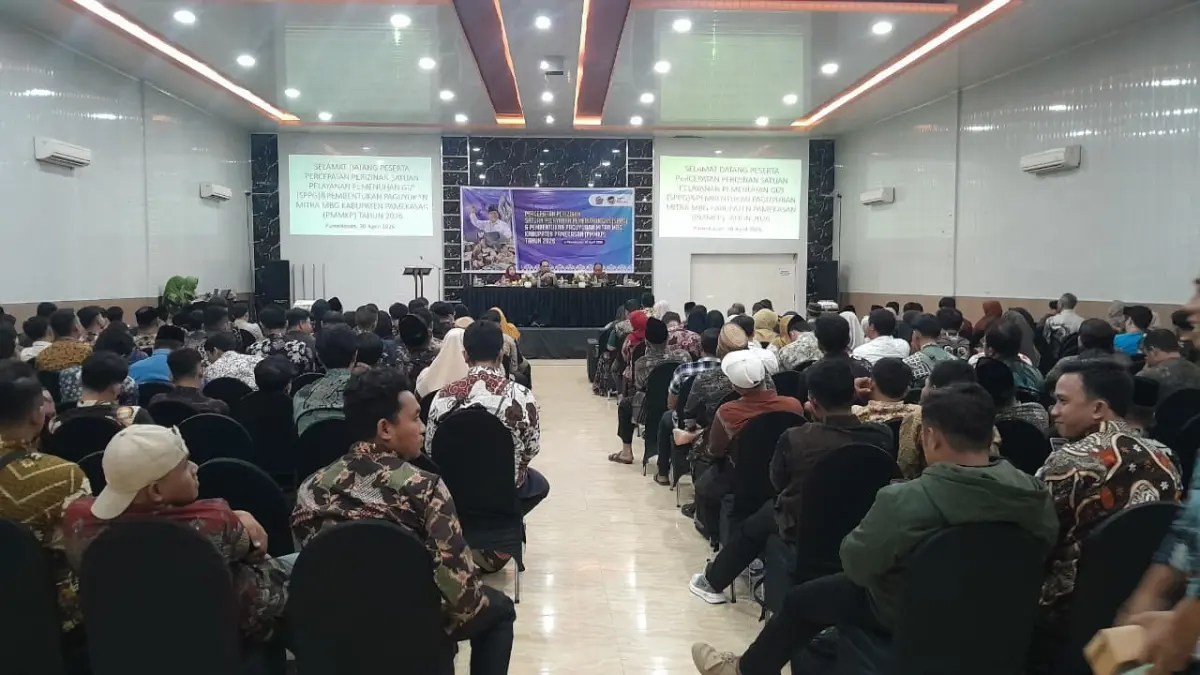 RAPAT MITRA: Korwil BGN dan Satgas MBG Pamekasan saat menggelar pertemuan pertama pembentukan PMMKP, Kamis (30/4).