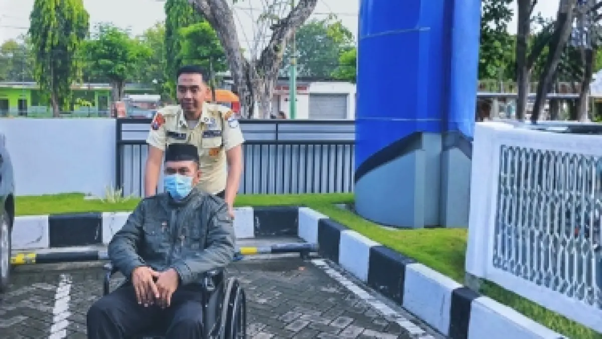 SALING BANTU: Program JKN kesehatan sebagai layanan gotong royong dalam membantu kesehatan.