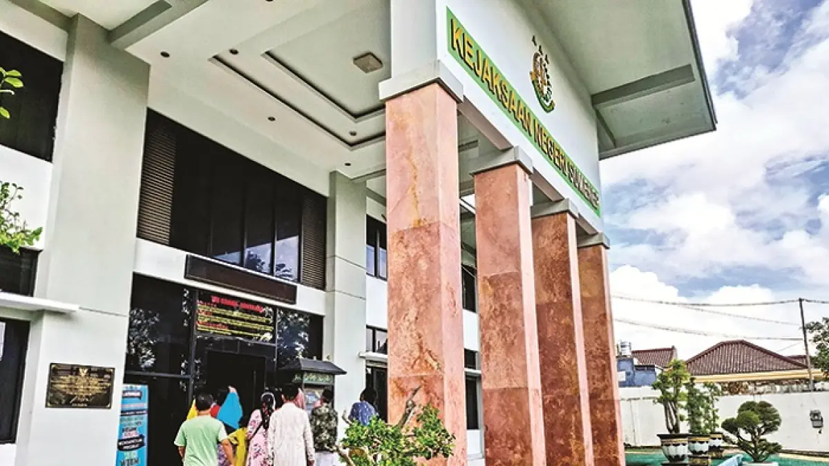 Kantor Kejari Sumenep di Jl. KH. Mansyur No.54, Mastasek, Pabian, Kec. Kota Sumenep, Kabupaten Sumenep, Jawa Timur 69417