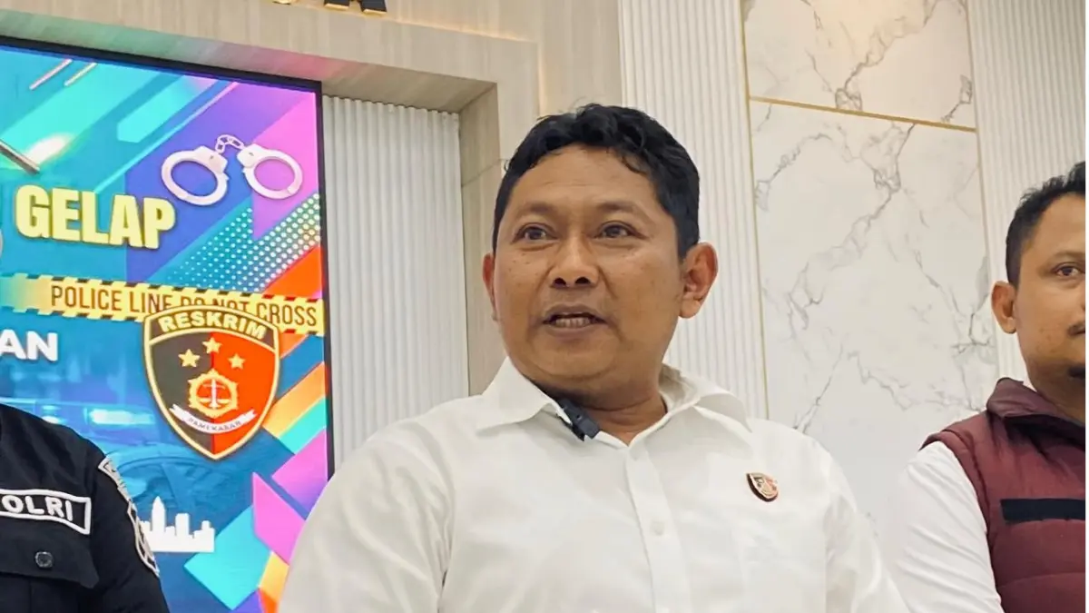 TEGAS: Kasatreskrim Polres Pamekasan AKP Yoyok Hardianto memimpin konferensi pers, Rabu (15/4).