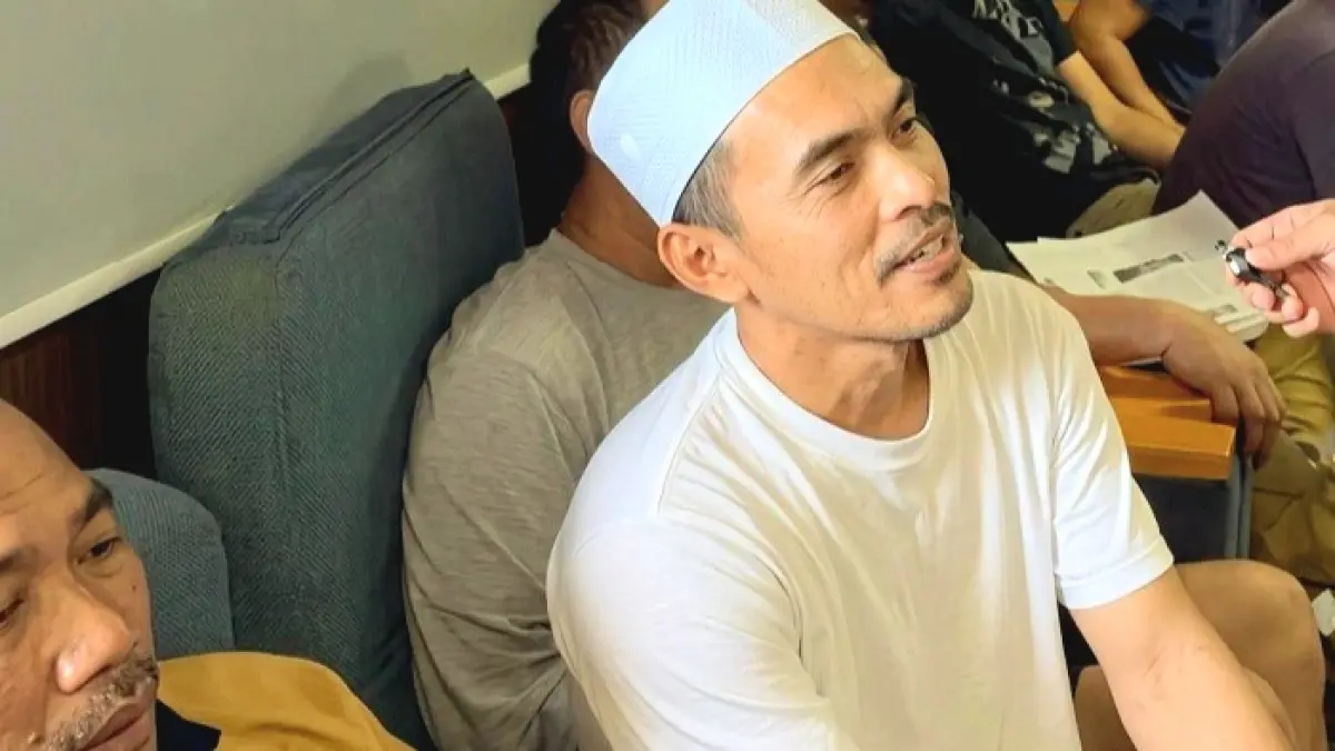 TERTAHAN: Tiga WNI asal Kabupaten Bangkalan ditahan di Selat Hormuz. (TANGKAP LAYAR)