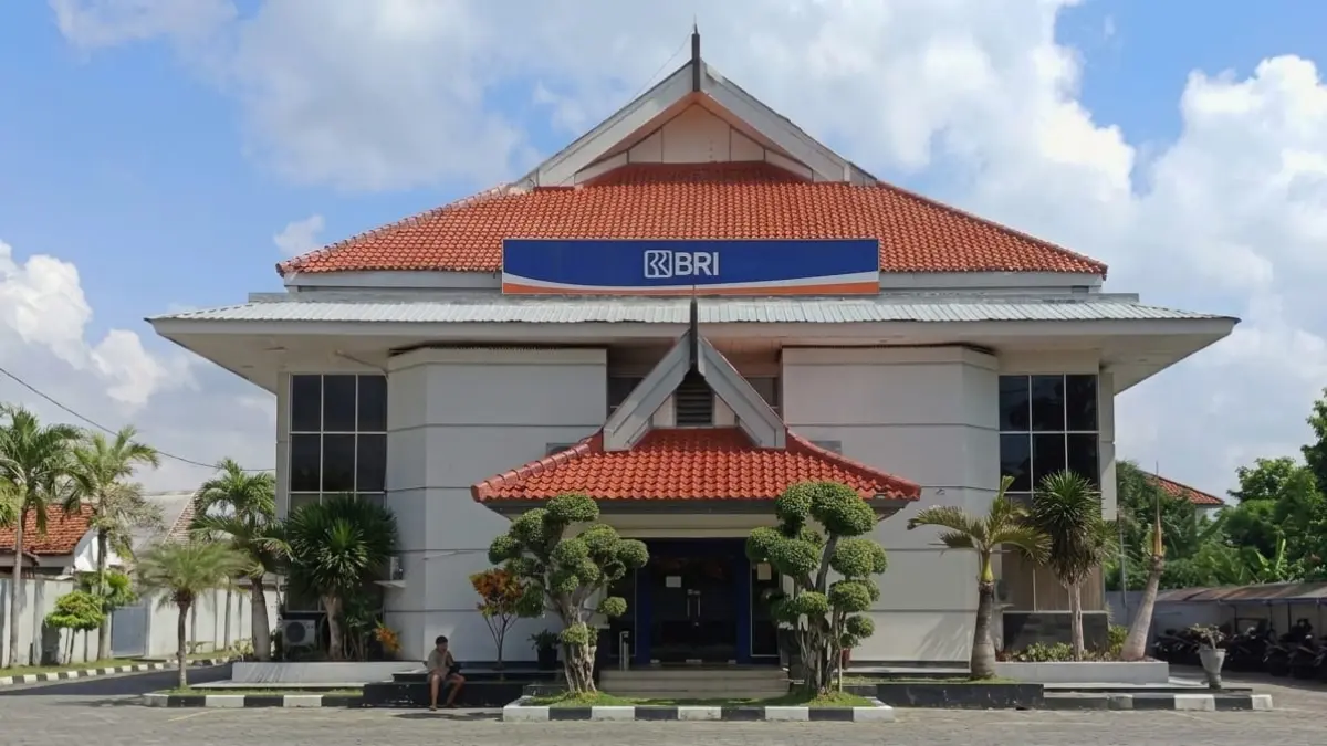 MEGAH: Gedung BRI Kantor Cabang Sumenep.