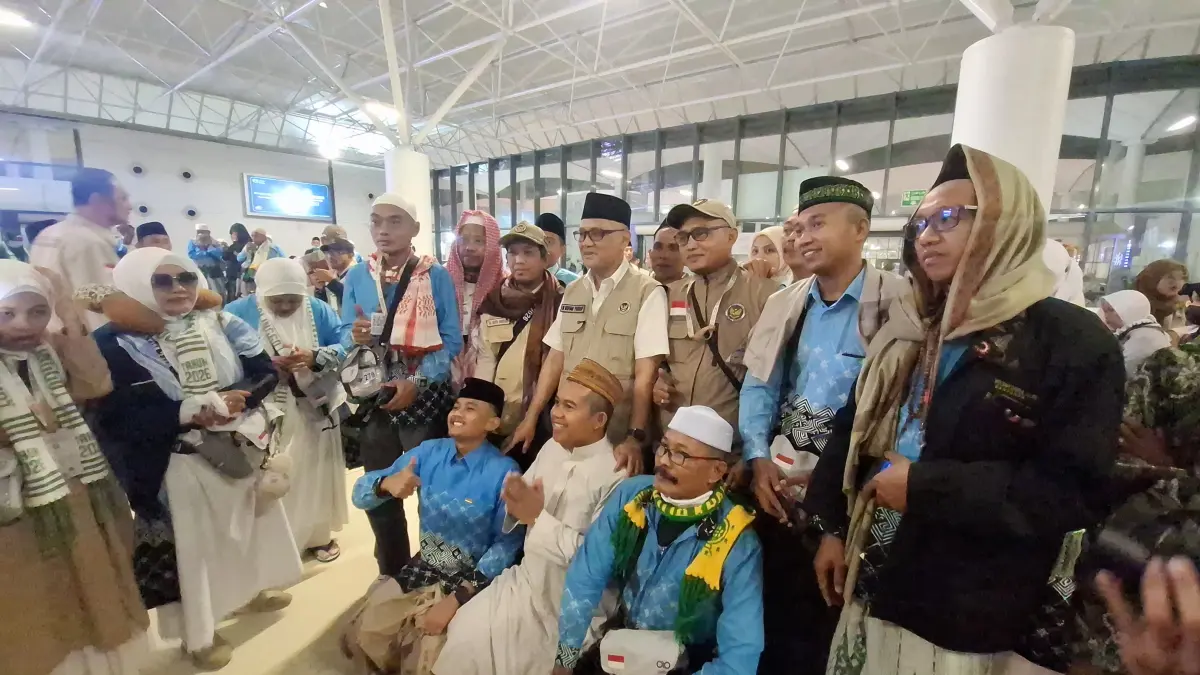 IBADAH: Jemaah haji asal Kabupaten Sumenep saat berangkat ke Tanah Suci.