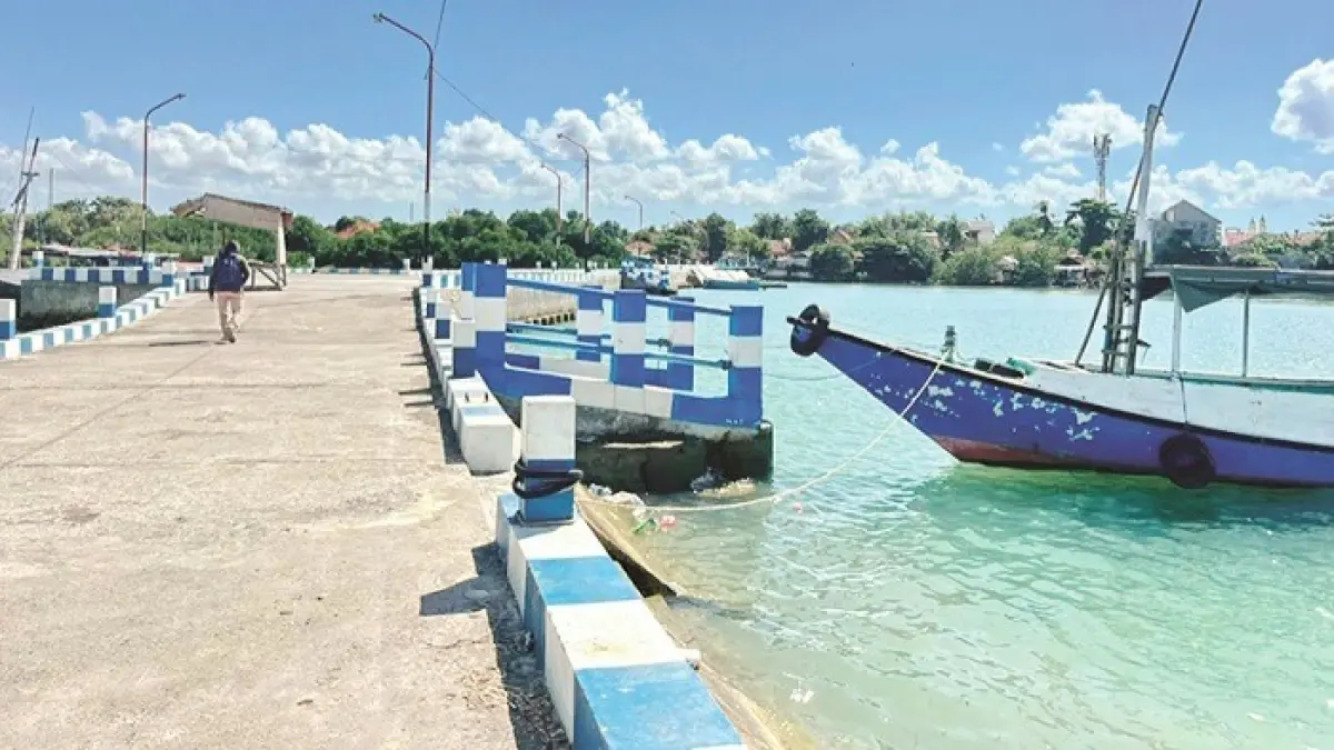 SEPI: Keberadaan Pelabuhan Wisata Kalianget yang menghabiskan anggaran miliaran rupiah Rabu (10/6). (MOH. IQBAL/JPRM)