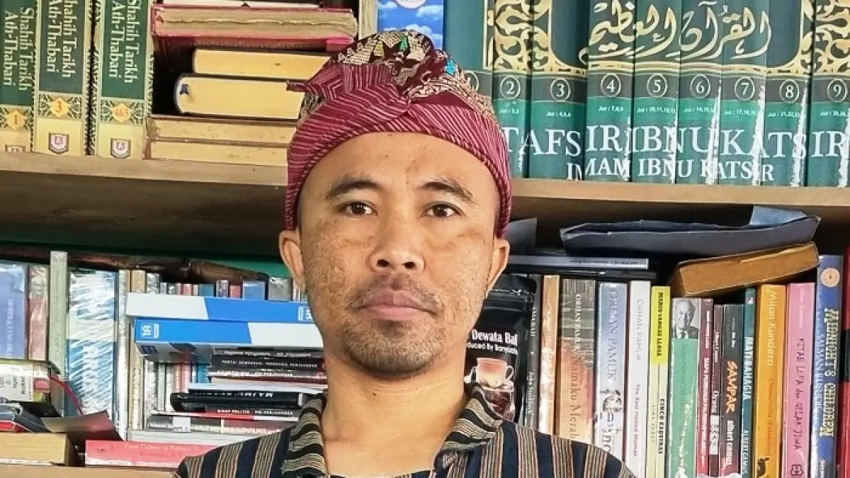  Set Wahedi -&nbsp;Alumnus Pondok Pesantren Mathali’ul Anwar Pangarangan, Sumenep