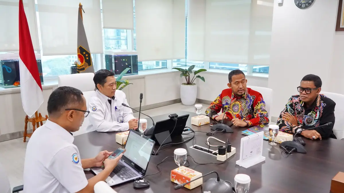 OPTIMISTIS: Bupati Sumenep Achmad Fauzi Wongsojudo melakukan kunjungan ke Kementerian Kelautan dan Perikanan RI di Jakarta, Kamis (18/6).