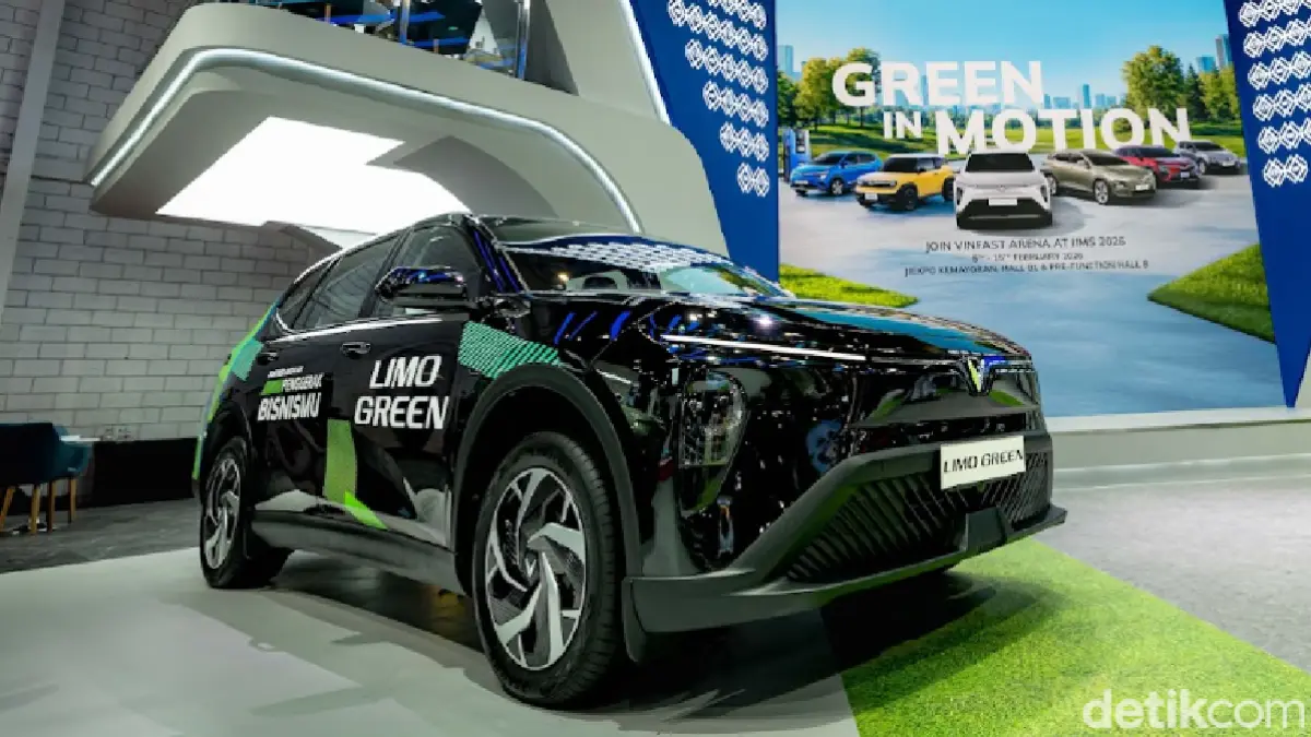 VinFast Limo Green 