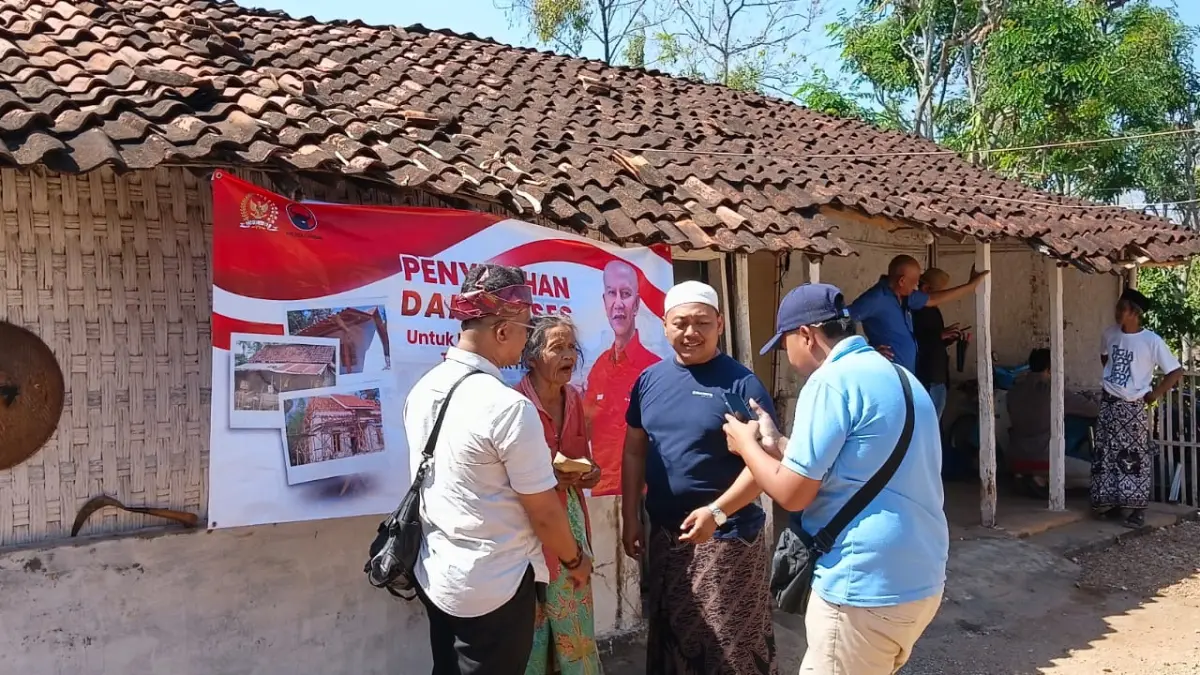 Warga Talango dapat bantuan rumah layak huni dari MH Said Abdullah.