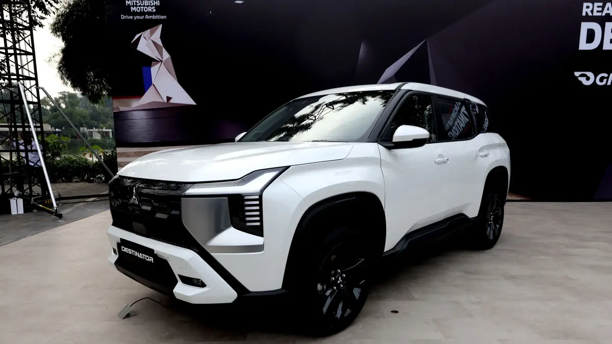 Mitsubishi Destinator.
