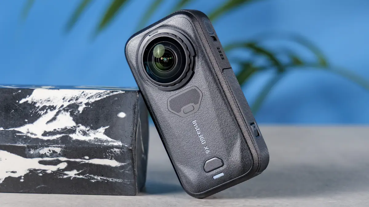 Insta360 X6