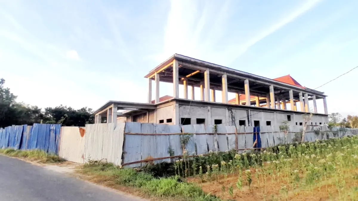 LENGANG: Pembangunan Puskesmas Bulangan Haji tahap dua belum dikerjakan, Selasa (18/8). (M. KHOLIL RAMLI/JPRM)