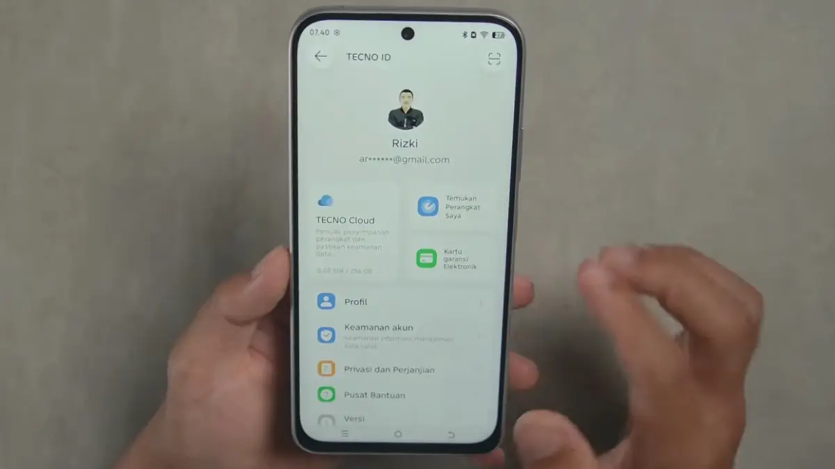 Cara klaim cloud gratis Tecno Pova 8 5G (Sumber kanal Youtube @rizkinhk) 