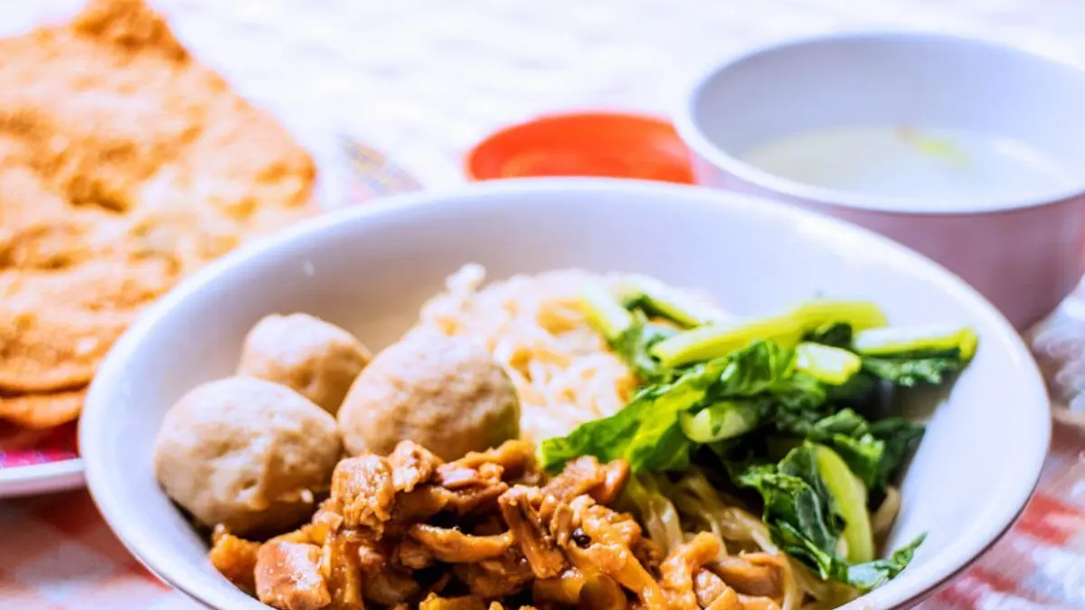 Resep Mie Instan Bumbu Mie Ayam, Kreasi Praktis dengan Rasa Gurih yang Cocok Jadi Menu Andalan di Rumah