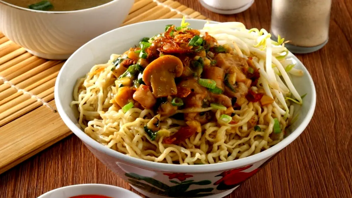 Mie Ayam Bangka, Sajian Mi Gurih dengan Topping Ayam Berbumbu yang Mudah Dibuat di Rumah