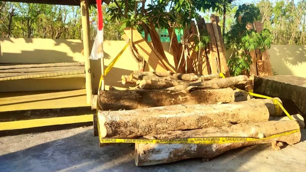 JADI SITAAN: Keberadaan kacu pecaton yang dicuri tiga pelaku sedang diamankan di Polsek Nonggunong, Sumenep, Sabtu (5/9). (MOH. IQBAL/JPRM)