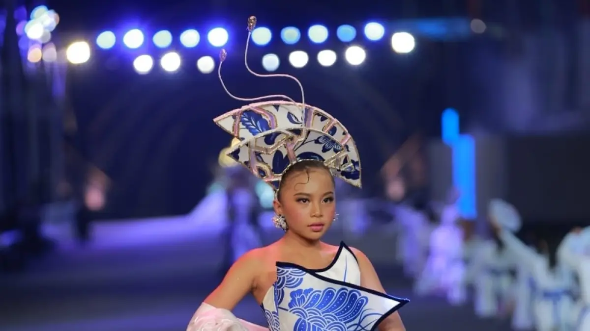 PERCAYA DIRI: Kalila Ayudya Inara saat tampil di Jember Fashion Carnaval (25/7).