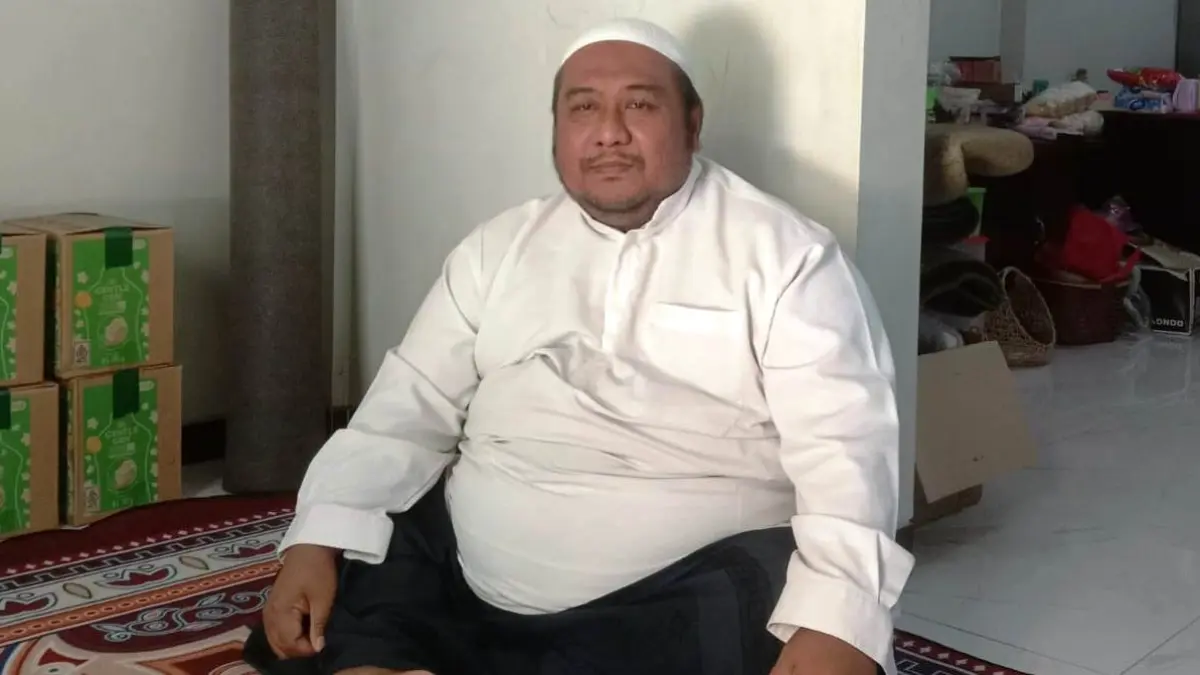 RAMAH: Ari Ansori, founder Philadelphia Course English and Floating Hotel Bangkalan, saat ditemui di lembaganya, Kamis (27/8).