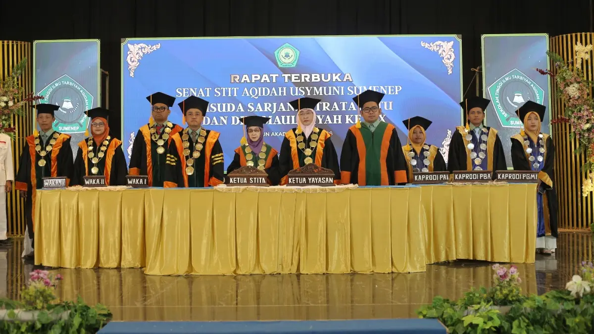 SOLID: Pimpinan STITA Sumenep memimpin Rapat Terbuka Senat dalam rangka Wisuda Sarjana S-1 XIV dan Dies Maulidiyah XIX Tahun Akademik 2025/2026 di Graha Wicaksana Abdi Negara Sumenep, Rabu (9/9).