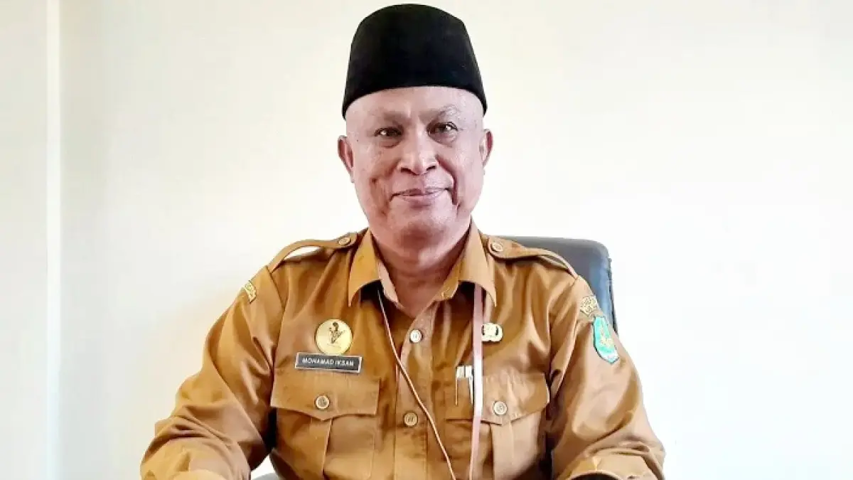 FOKUS: Kepala Dispendik Sumenep Moh. Iksan saat ditemui di kantornya, Selasa (18/8). (MOH. LATIF/JPRM)