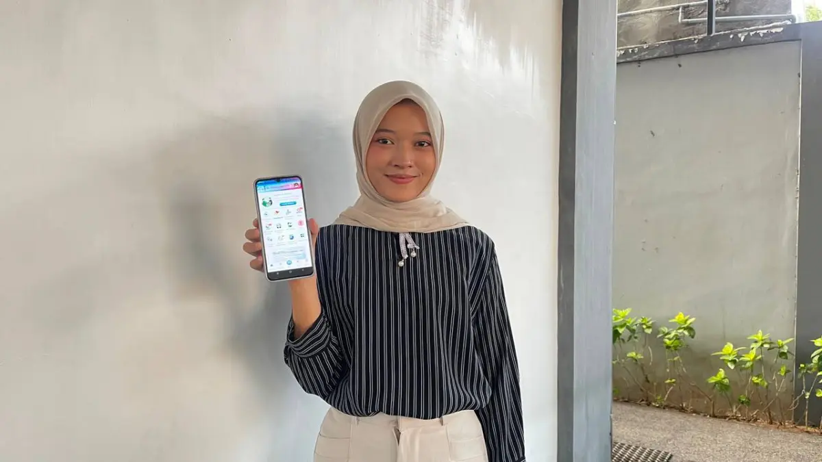 TERBANTU:  RA Nadia Triyana Serli, peserta JKN asal Sumenep.