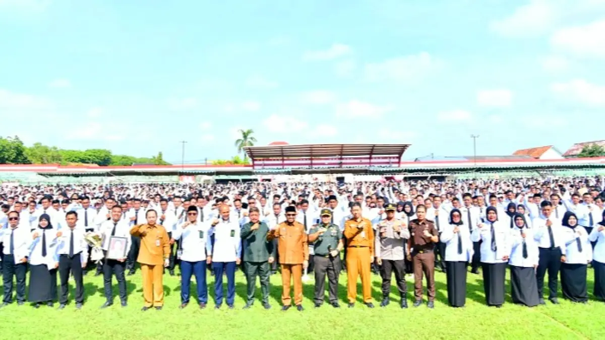 FOKUS: PPPK paro waktu Kabupaten Sumenep usai dilantik oleh Bupati Achmad Fauzi Wongsojudo di GOR A. Yani Sumenep. (PROKOPIM UNTUK JPRM)