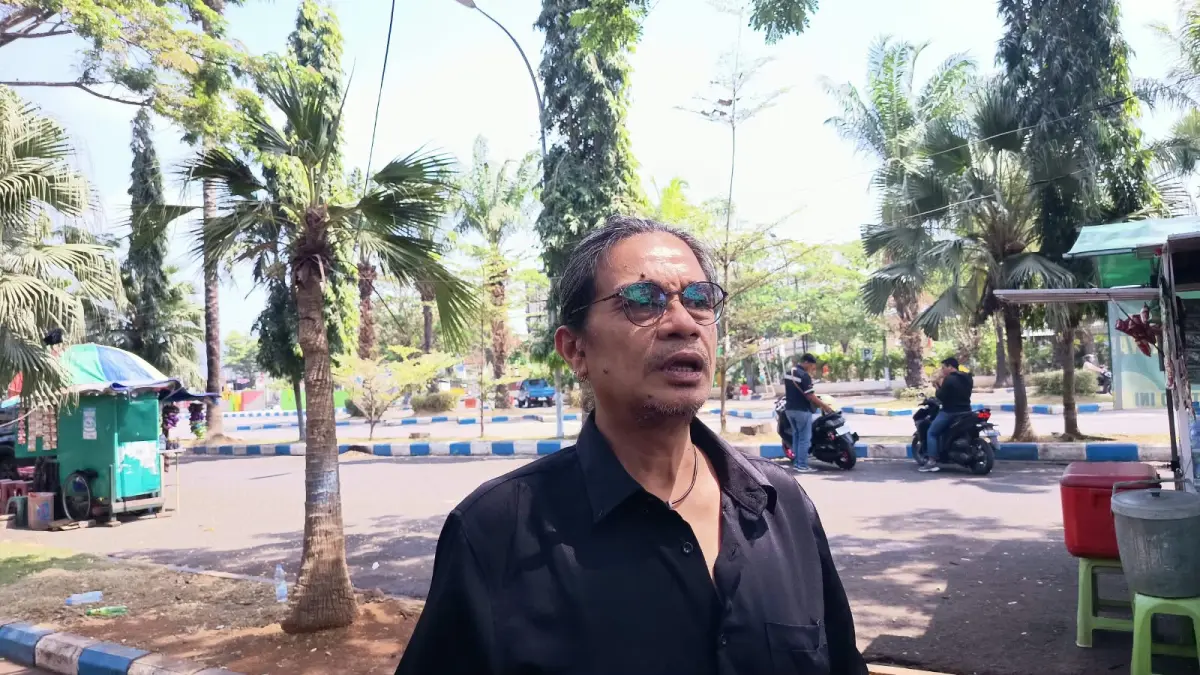 BERI PENJELASAN: Kuasa hukum keluarga korban, Risang Bima Wijaya, saat ditemui di Jalan Soekarno Hatta, Kamis (6/8).